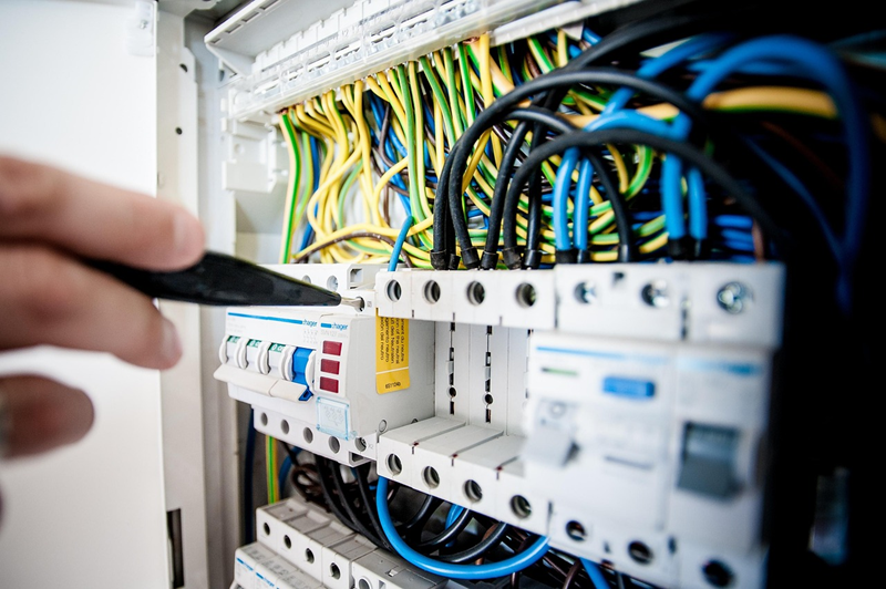 The Hidden Risks of DIY Electrical Work and How to Avoid Them